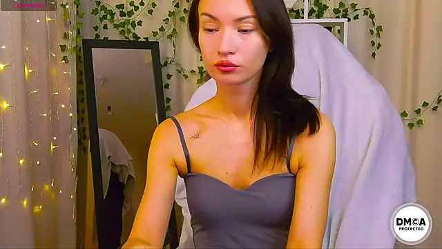 Kelly Mott online show from 01.10.26