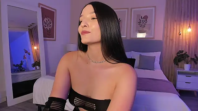Snapshot of AuroraEvanss chatting on 04.27.26 AuroraEvanss online show from 04.27.26