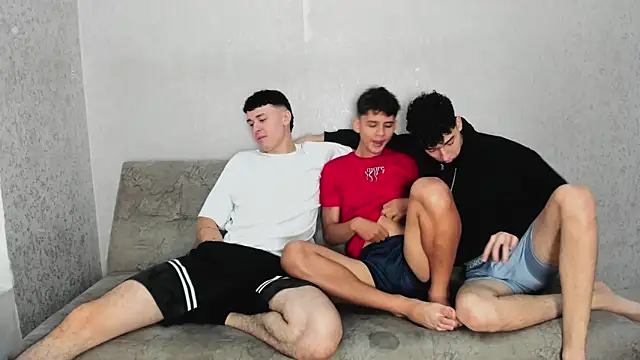 Snapshot of willy_sexxx18 chatting on 09.29.25 willy sexxx18 online show from 09.29.25