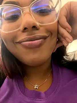 Snapshot of cariocasafada chatting on 10.22.25 cariocasafada online show from 10.22.25