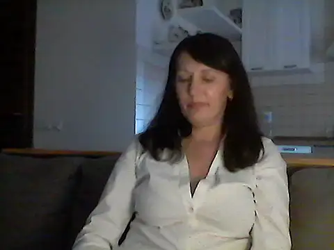 Snapshot of Elena48324 chatting on 10.26.25 Elena48324 online show from 10.26.25