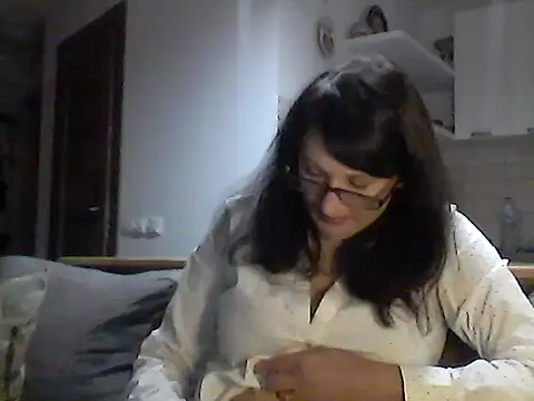 Snapshot of Elena48324 chatting on 11.01.25 Elena48324 online show from 11.01.25