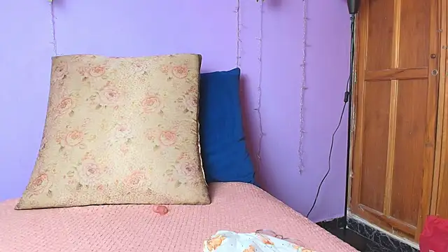 Dafne Mel online show from 11.11.25