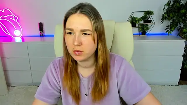 Snapshot of Sofii_darling chatting on 02.08.26 Sofii darling online show from 02.08.26