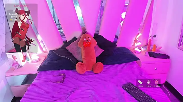 Viiolettlopez online show from 10.15.25