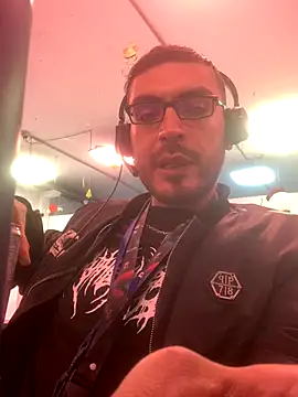 malek xarx  online show from 12.05.25