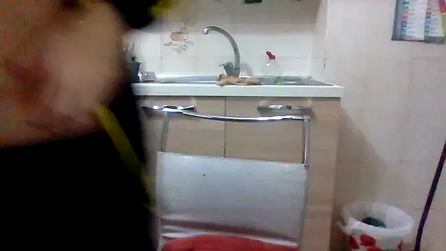 Snapshot of Kelly80 chatting on 10.19.25 Kelly80 online show from 10.19.25