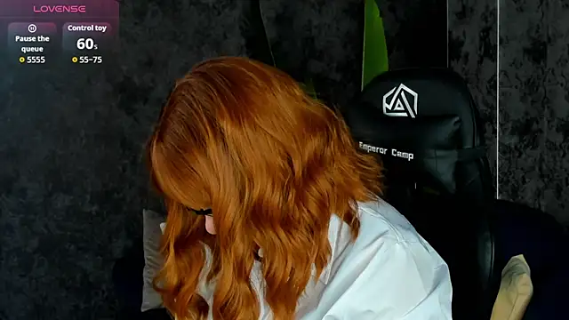 Snapshot of Michelle_Wilsson chatting on 10.15.25 Michelle Wilsson online show from 10.15.25