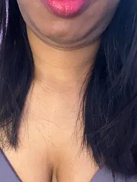 Snapshot of tamil_Aarathi chatting on 05.15.26 tamil Aarathi online show from 05.15.26