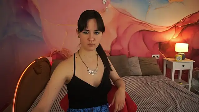 Snapshot of BerryDiva chatting on 10.15.25 BerryDiva online show from 10.15.25