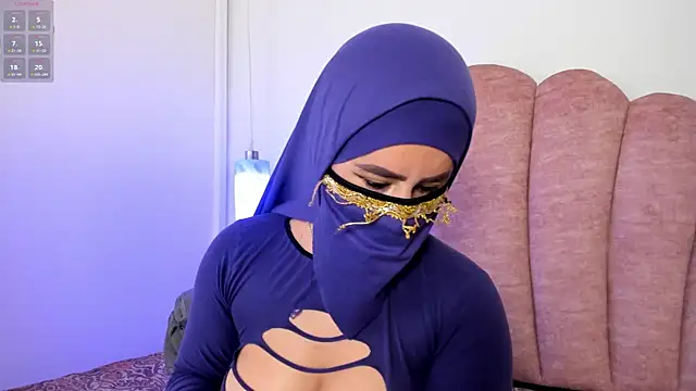 Snapshot of halabi_saha chatting on 10.13.25 halabi saha online show from 10.13.25