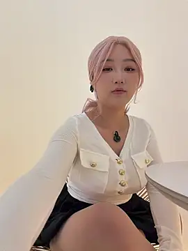 winter11 online show from 09.24.25