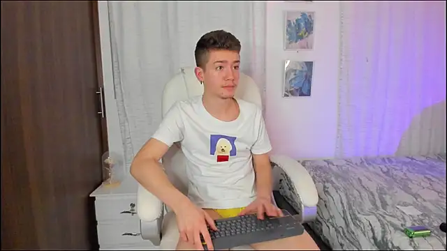 Snapshot of ThiagooJames chatting on 09.29.25 ThiagooJames online show from 09.29.25