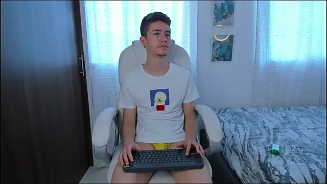 Snapshot of ThiagooJames chatting on 09.29.25 ThiagooJames online show from 09.29.25