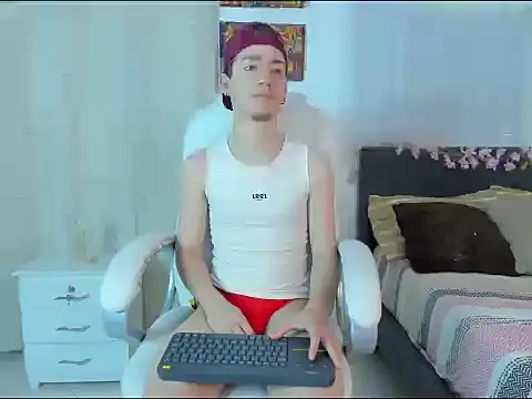 ThiagooJames online show from 11.25.25