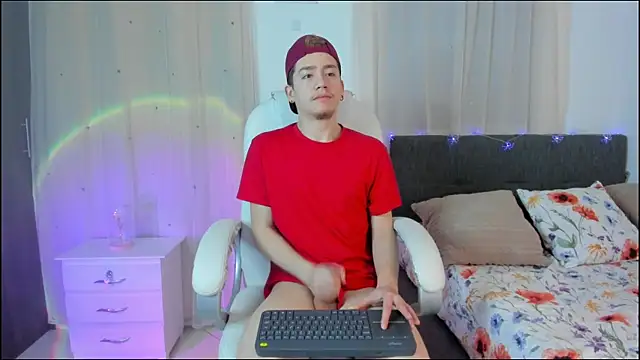 ThiagooJames online show from 01.12.26