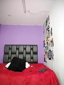 ashtoncooperr online show from 09.30.25