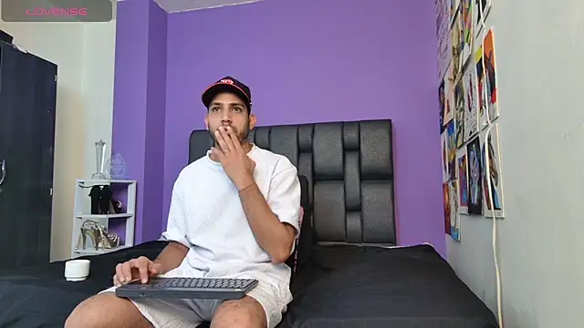 ashtoncooperr online show from 10.12.25