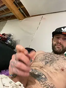 Snapshot of hue-g-rection chatting on 03.03.26 hue-g-rection online show from 03.03.26