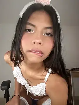 Snapshot of NovaTemptress chatting on 10.13.25 NovaTemptress online show from 10.13.25