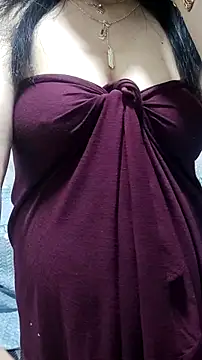 Snapshot of linakhalifa chatting on 04.17.26 linakhalifa online show from 04.17.26
