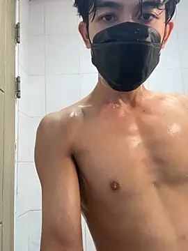 Snapshot of SongJinWoo007 chatting on 10.03.25 SongJinWoo007 online show from 10.03.25