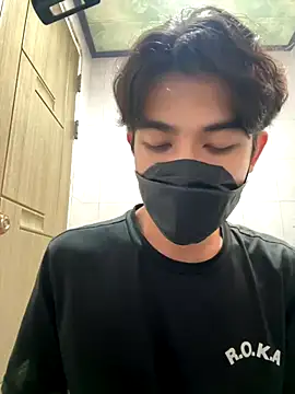 Snapshot of SongJinWoo007 chatting on 10.04.25 SongJinWoo007 online show from 10.04.25