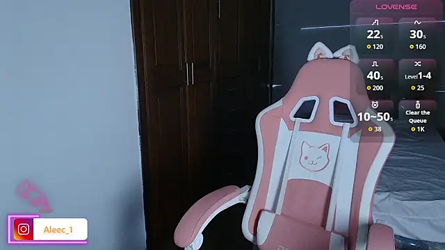 Aleecandrews online show from 10.04.25