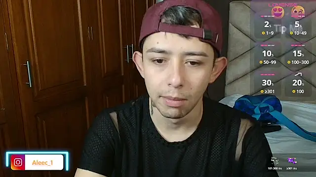 Aleecandrews online show from 10.25.25