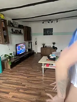 Snapshot of Seductively4_20 chatting on 10.15.25 Seductively4 20 online show from 10.15.25