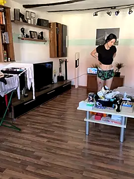 Snapshot of Seductively4_20 chatting on 10.18.25 Seductively4 20 online show from 10.18.25