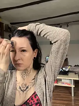 Snapshot of Seductively4_20 chatting on 10.22.25 Seductively4 20 online show from 10.22.25