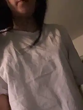 Snapshot of Seductively4_20 chatting on 10.27.25 Seductively4 20 online show from 10.27.25