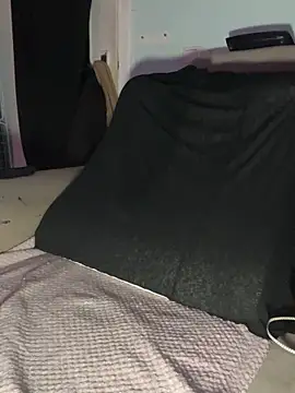 Snapshot of Seductively4_20 chatting on 10.27.25 Seductively4 20 online show from 10.27.25