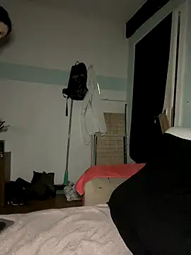 Snapshot of Seductively4_20 chatting on 10.29.25 Seductively4 20 online show from 10.29.25