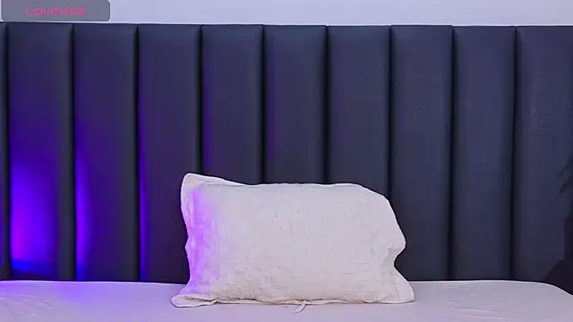 Marthina online show from 04.14.26