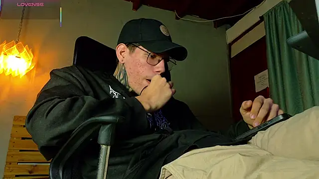 david huge online show from 04.03.26