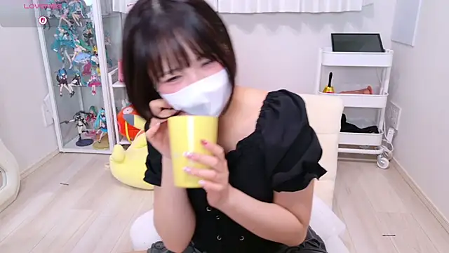 Snapshot of chii_chan_o0 chatting on 06.21.26 chii chan o0 online show from 06.21.26