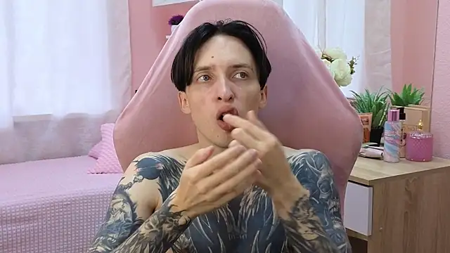 Martin Jin online show from 10.04.25