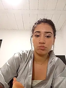 Samantha hotly online show from 11.04.25