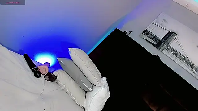 Baby-Isa online show from 04.06.26