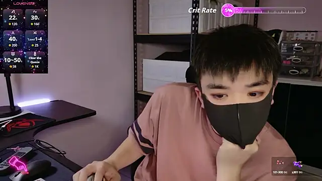 Snapshot of doggyman523 chatting on 10.10.25 doggyman523 online show from 10.10.25