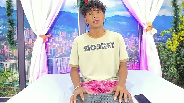 MilthonDelis online show from 12.05.25