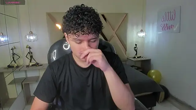 BenjaminBottonn online show from 10.23.25