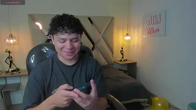 BenjaminBottonn online show from 10.26.25