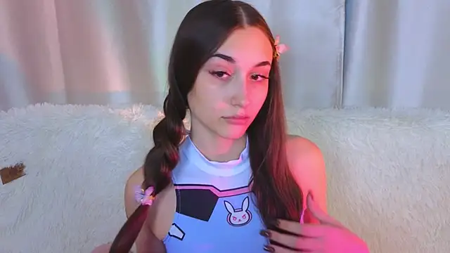 Snapshot of MelissaPristine chatting on 09.10.25 MelissaPristine online show from 09.10.25