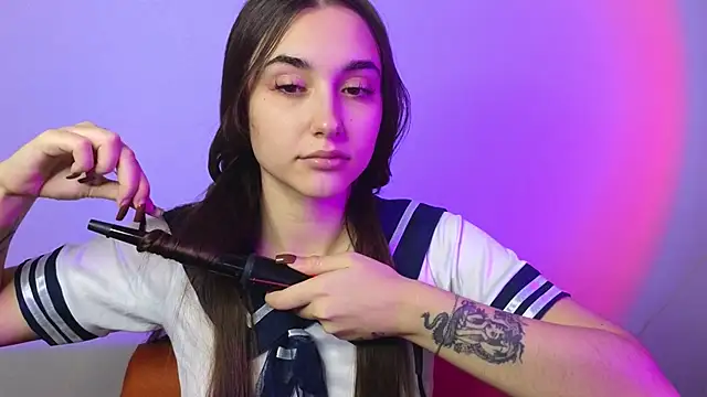 Snapshot of MelissaPristine chatting on 11.08.25 MelissaPristine online show from 11.08.25