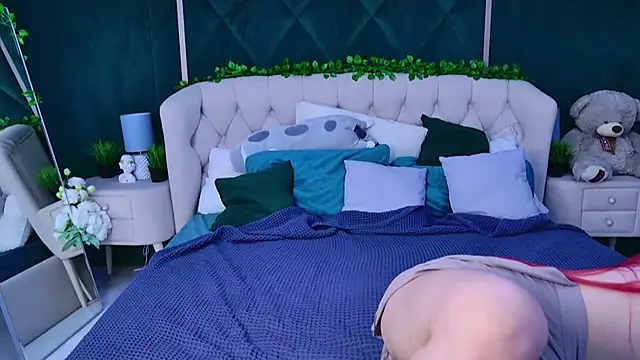 Wilda Foster online show from 09.26.25