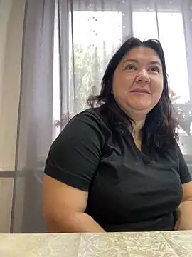 Liza Will online show from 10.25.25