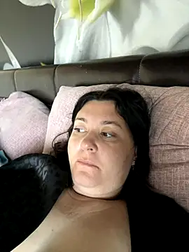 Liza Will online show from 10.29.25